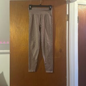 PINK ACTIVEWEAR VS yoga leggings